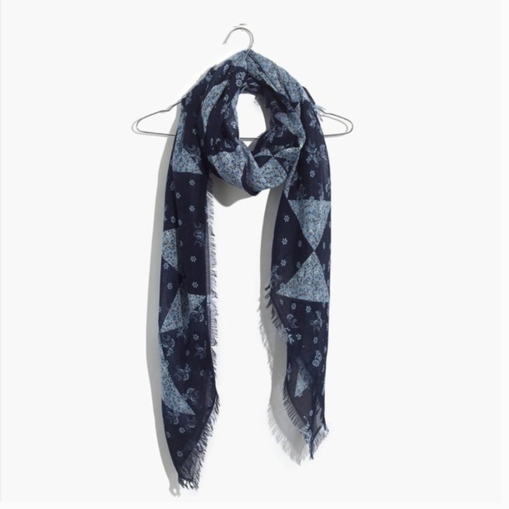 ✨HP✨ Madewell Paisley Square Scarf - Picture 2 of 5
